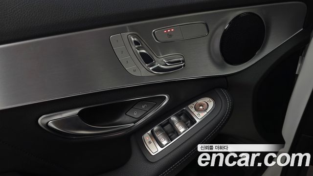 Mercedes-Benz C-Class (W205) C350e 2018 — фото 27