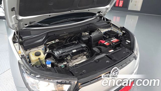 KG Mobility (SsangYong) Tivoli LX 2WD DLX 2015 — фото 6