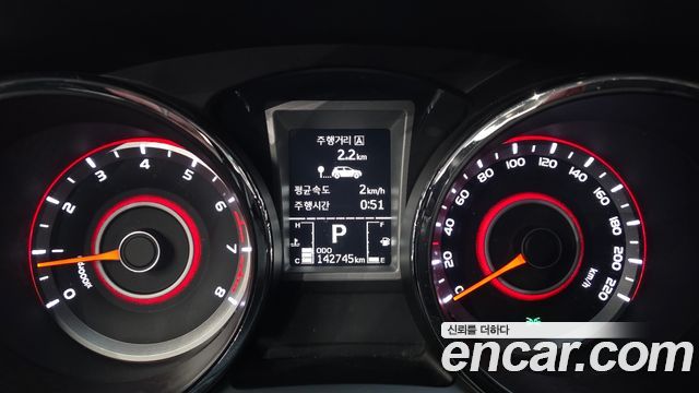 KG Mobility (SsangYong) Tivoli LX 2WD DLX 2015 — фото 8