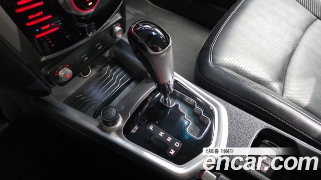KG Mobility (SsangYong) Tivoli LX 2WD DLX 2015 — фото 9