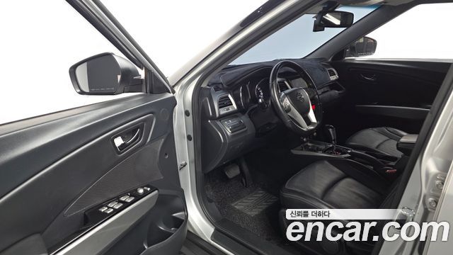 KG Mobility (SsangYong) Tivoli LX 2WD DLX 2015 — фото 10