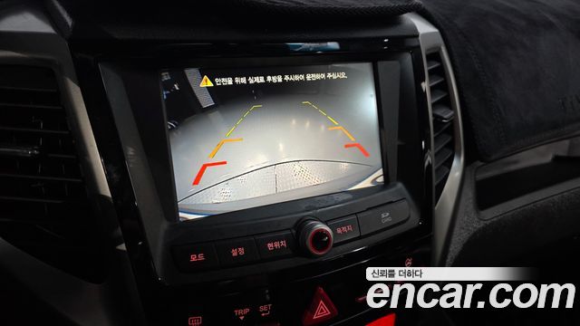 KG Mobility (SsangYong) Tivoli LX 2WD DLX 2015 — фото 15