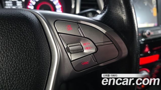 KG Mobility (SsangYong) Tivoli LX 2WD DLX 2015 — фото 16