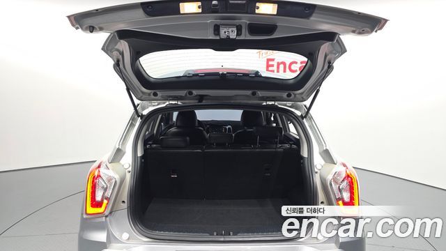 KG Mobility (SsangYong) Tivoli LX 2WD DLX 2015 — фото 20