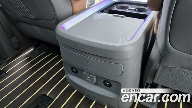 Hyundai Staria L3.5 Lounge 9-Seater Inspiration 2024 — фото 28
