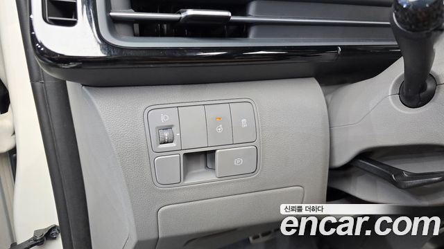 Hyundai Staria L3.5 Lounge 9-Seater Inspiration 2024 — фото 29