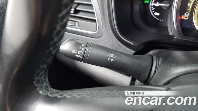 Renault Korea QM6 2.0 GDe LE Signature 2WD 2023 — фото 27