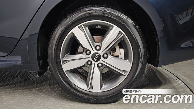 Kia K3 Trendy Style 2018 — фото 27