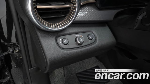 Chevrolet Trax Crossover 1.2 ACTIV 2025 — фото 18