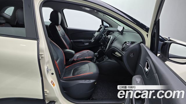 Renault Korea QM3 LE 2016 — фото 11