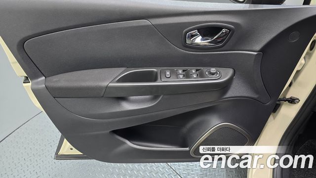 Renault Korea QM3 LE 2016 — фото 24