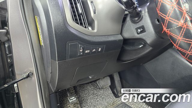 Kia Sportage R Diesel 2WD Prestige 2014 — фото 16