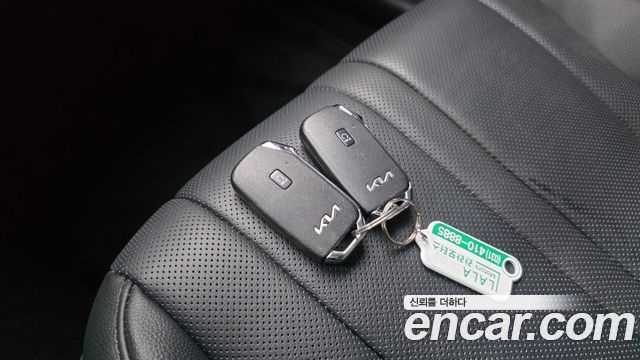 Kia K8 2.5 Gasoline 2WD Noblesse 2023 — фото 38