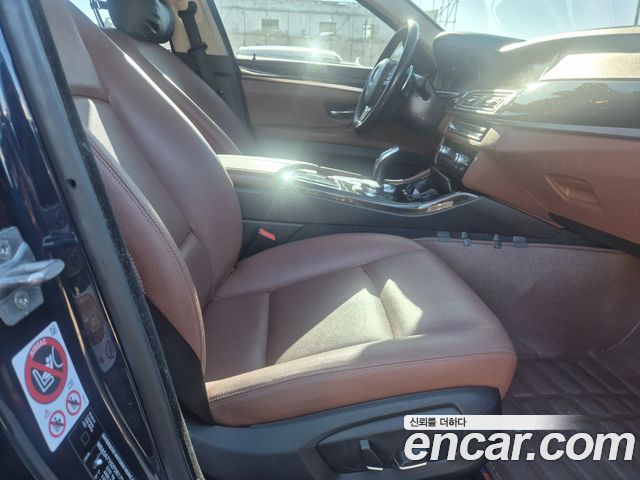 BMW 5 Series (F10) 528i xDrive 2015 — фото 18