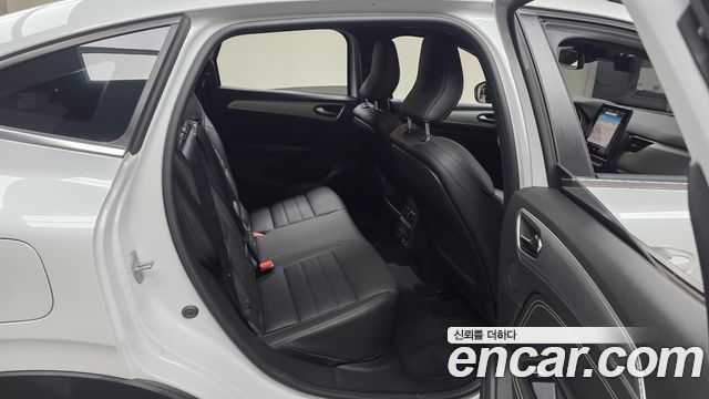 Renault Korea XM3 1.3 TCe RE Inspire 2024 — фото 12
