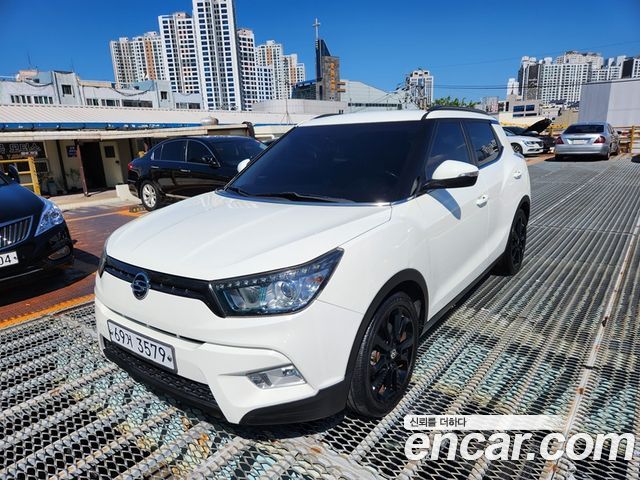 KG Mobility (SsangYong) Tivoli LX 2WD DLX