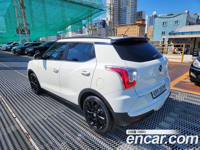 KG Mobility (SsangYong) Tivoli LX 2WD DLX 2015 — фото 4