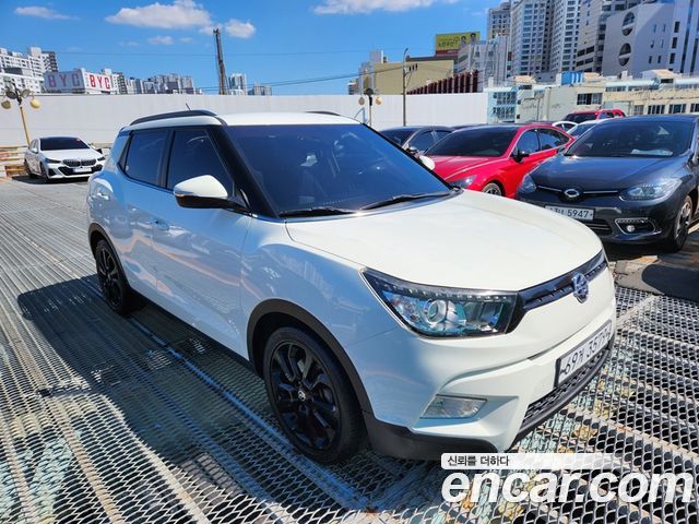 KG Mobility (SsangYong) Tivoli LX 2WD DLX 2015 — фото 8