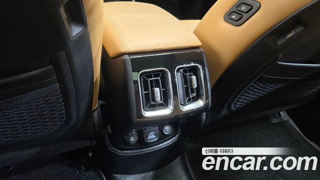 Kia Sorento (IV) HEV 1.6 2WD Gravity 2023 — фото 32