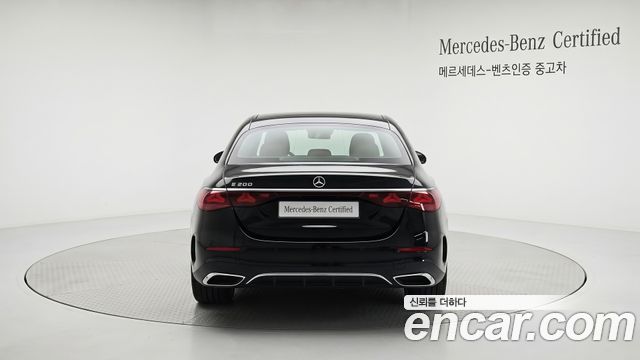 Mercedes-Benz E-Class (W214) E200 AMG Line 2026 — фото 4