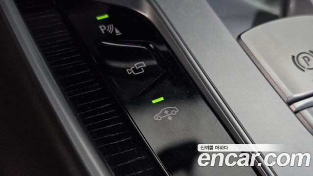 BMW 7 Series (G11) 740Li xDrive M Sport Package 2020 — фото 16