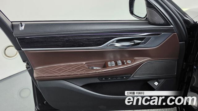 BMW 7 Series (G11) 740Li xDrive M Sport Package 2020 — фото 24