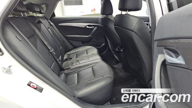 Hyundai i40 Saloon 1.7 VGT PYL 2014 — фото 15