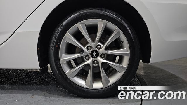 Hyundai i40 Saloon 1.7 VGT PYL 2014 — фото 27