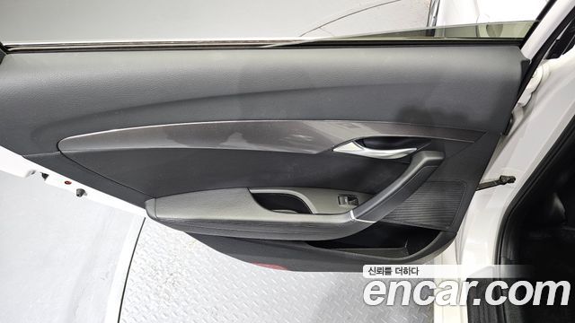 Hyundai i40 Saloon 1.7 VGT PYL 2014 — фото 30