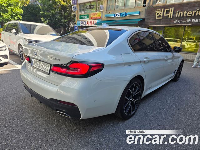 BMW 5 Series (G30) 530i xDrive M Sport Package 2023 — фото 2