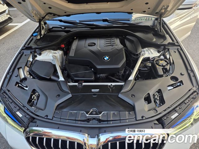 BMW 5 Series (G30) 530i xDrive M Sport Package 2023 — фото 6