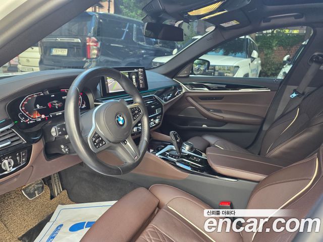 BMW 5 Series (G30) 530i xDrive M Sport Package 2023 — фото 10