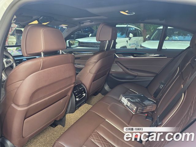 BMW 5 Series (G30) 530i xDrive M Sport Package 2023 — фото 15