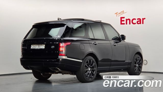 Land Rover Range Rover (IV) 4.4 SDV8 Vogue SE DIESEL 2017 — фото 2