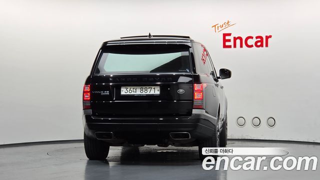 Land Rover Range Rover (IV) 4.4 SDV8 Vogue SE DIESEL 2017 — фото 4