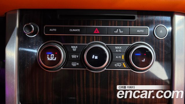 Land Rover Range Rover (IV) 4.4 SDV8 Vogue SE DIESEL 2017 — фото 31
