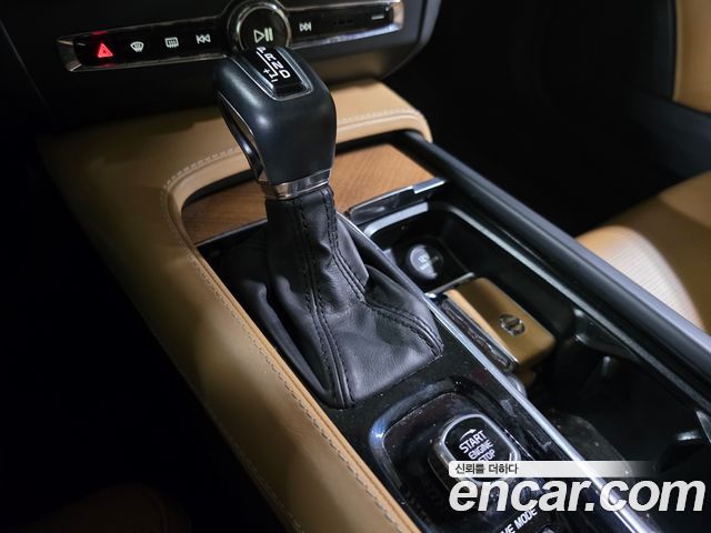 Volvo S90 D4 Inscription 2018 — фото 16