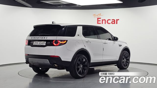 Land Rover Discovery Sport 2.0 TD4 HSE Luxury 2017 — фото 2
