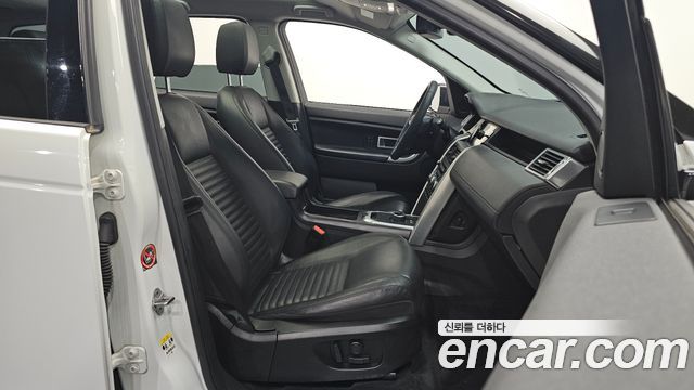 Land Rover Discovery Sport 2.0 TD4 HSE Luxury 2017 — фото 10