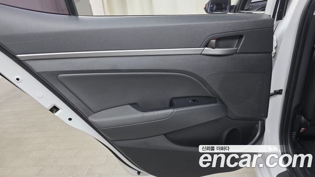 Hyundai Avante (AD) 1.6 GDI Modern 2016 — фото 25
