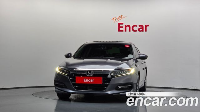 Honda Accord (X) 2.0 Hybrid Touring 2019 — фото 3