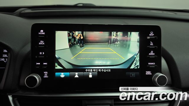 Honda Accord (X) 2.0 Hybrid Touring 2019 — фото 15