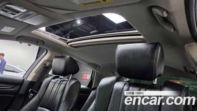 Honda Accord (X) 2.0 Hybrid Touring 2019 — фото 19