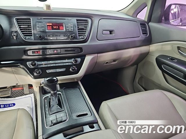 Kia Carnival 11-seater Deluxe 2015 — фото 10