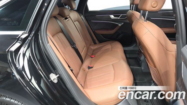Audi A6 (C8) 45 TFSI Quattro Premium 2022 — фото 12