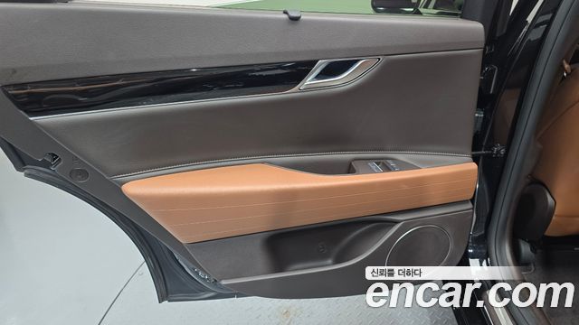 Genesis G80 (RG3) Gasoline 2.5 Turbo AWD 2024 — фото 25