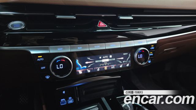 Genesis G80 (RG3) Gasoline 2.5 Turbo AWD 2024 — фото 33