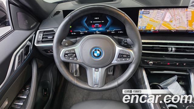 BMW i4 eDrive40 M Sports Pro 2024 — фото 13