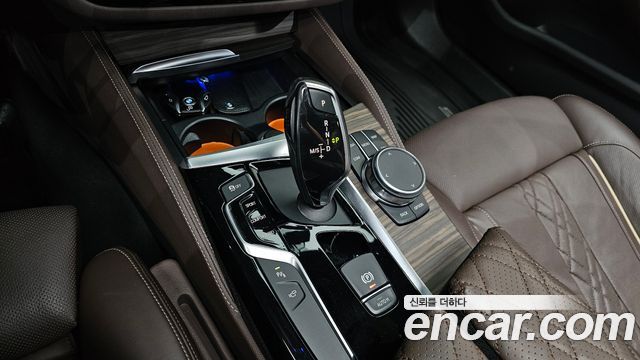 BMW 5 Series (G30) 530i xDrive M Sport Package Plus 2018 — фото 9