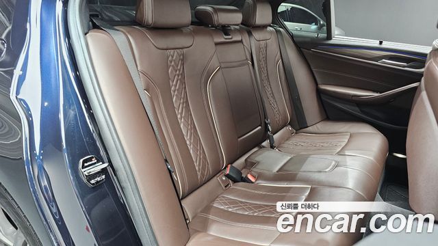 BMW 5 Series (G30) 530i xDrive M Sport Package Plus 2018 — фото 15